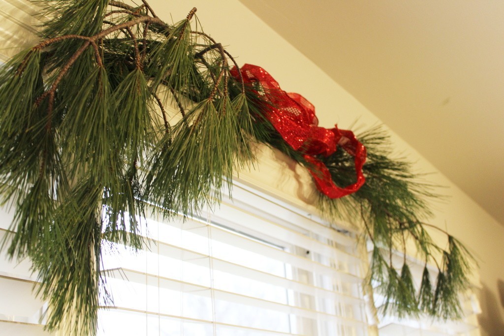 christmas decorations-garland